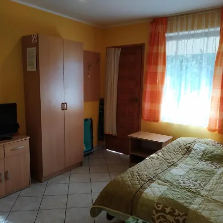 Zacisze,klonowa 17 Pensión Dźwirzyno