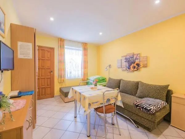 Zacisze,klonowa 17 * Dźwirzyno