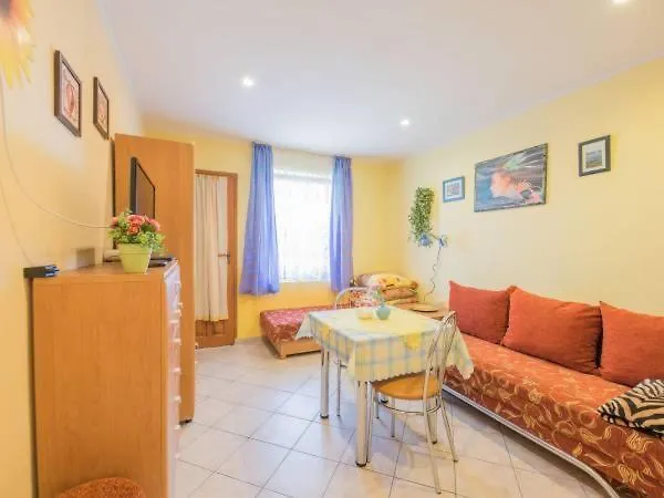 Zacisze,klonowa 17 Dźwirzyno