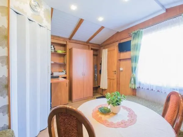 Zacisze,klonowa 17 * Dźwirzyno