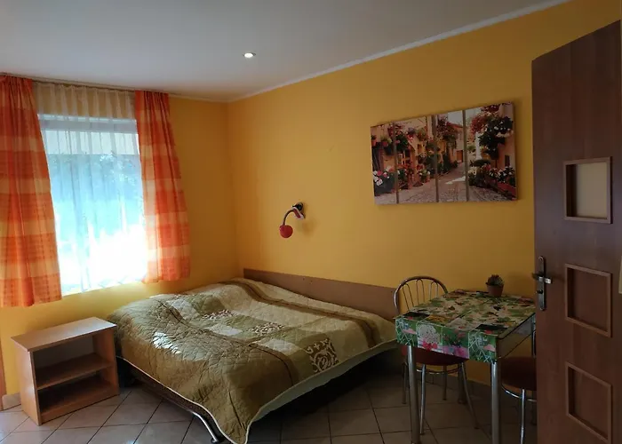 Zacisze,klonowa 17 Dźwirzyno