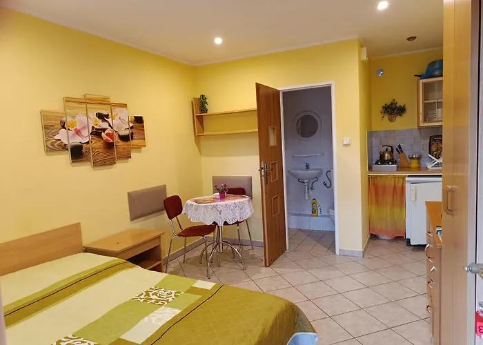 Zacisze,klonowa 17 * Dźwirzyno